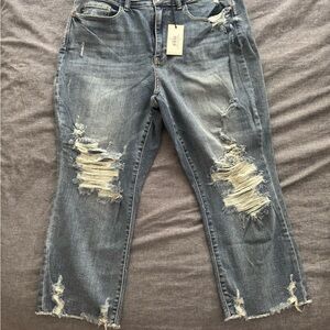 NWT JUDY BLUE DISTRESSED ANKLE STRAIGHTS